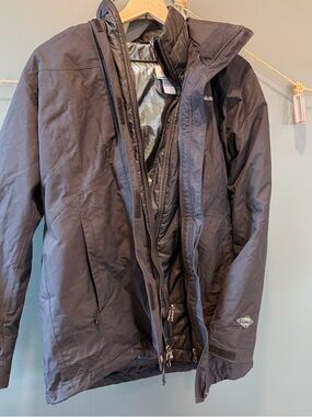 Columbia Women's Black Snow Jacket with Insulated Shell